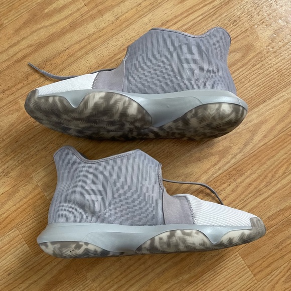 Men’s Adidas Harden B/E 3 basketball shoes, gray/white, size 10 - Picture 5 of 10